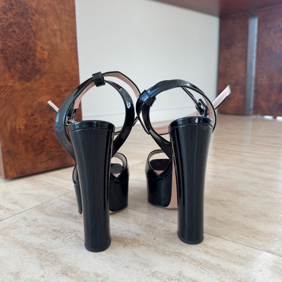 Guiseppe Zanotti Heels - Picture 3 of 5